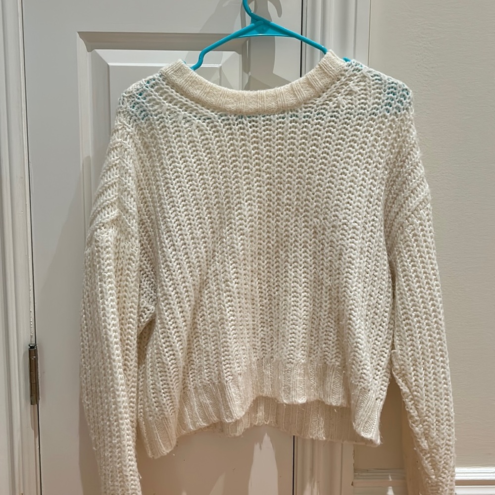 AE Thick knit sweater size Small